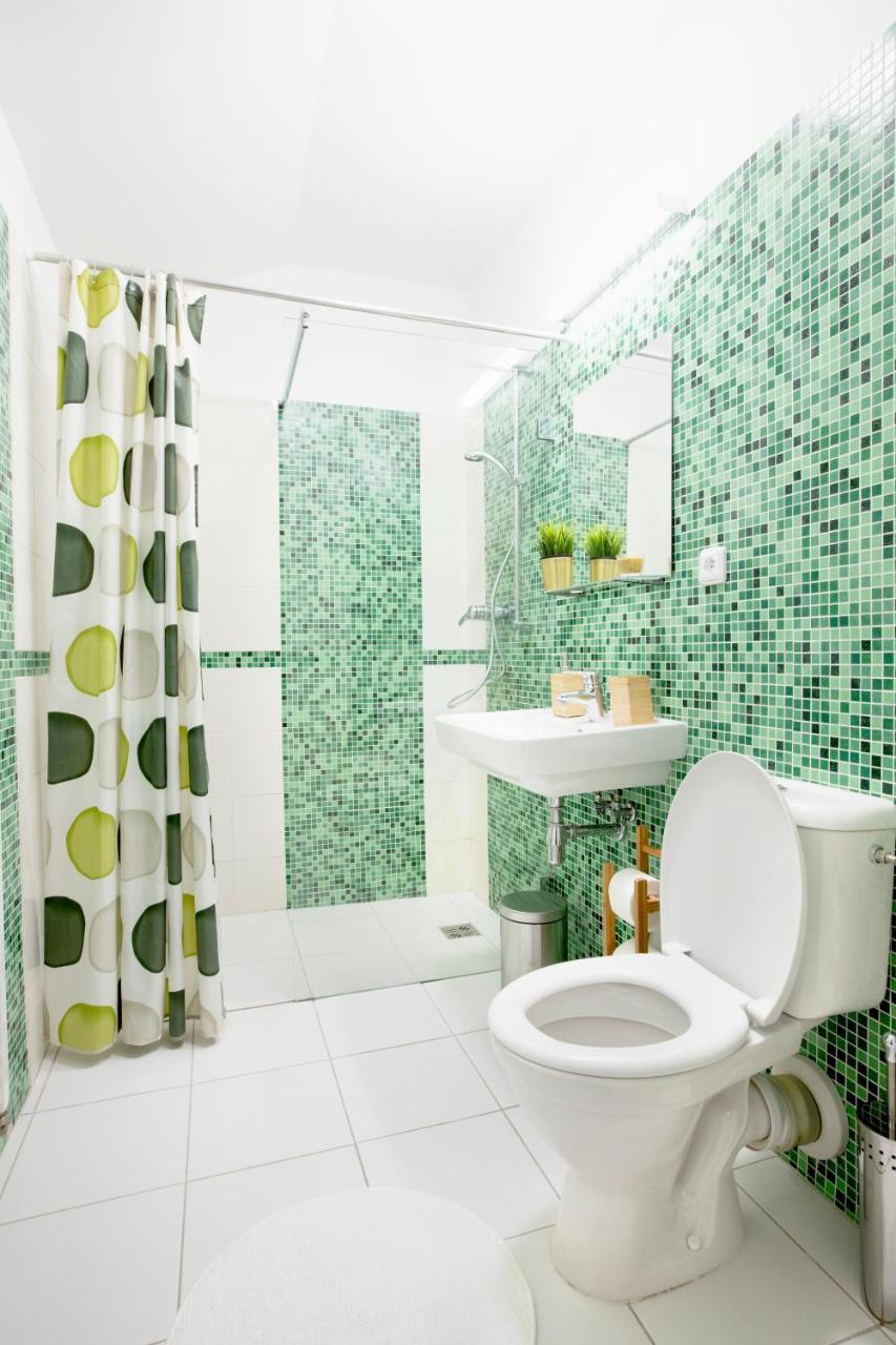 Little Tom Apartments Prague Exterior photo