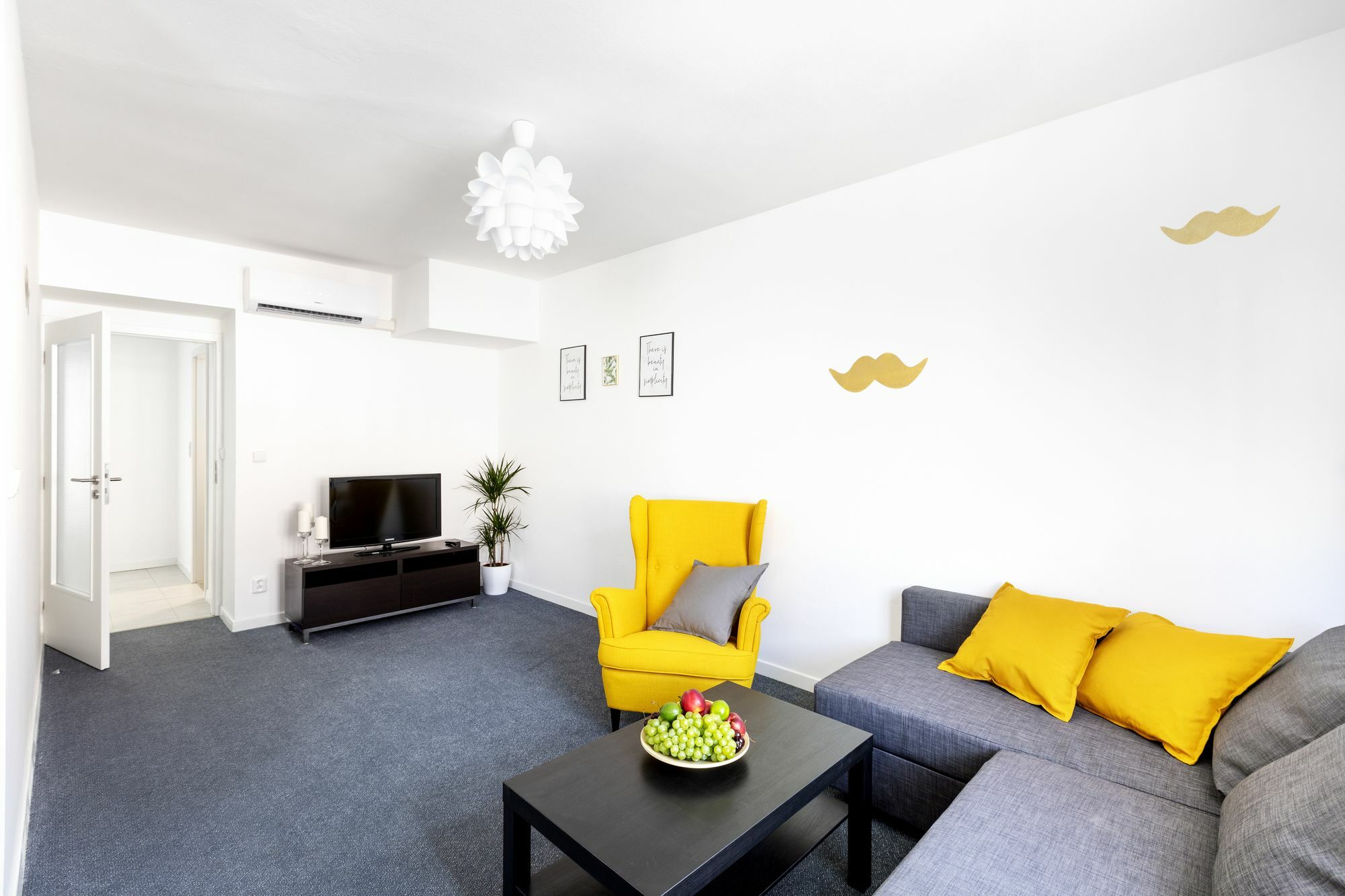 Little Tom Apartments Prague Exterior photo