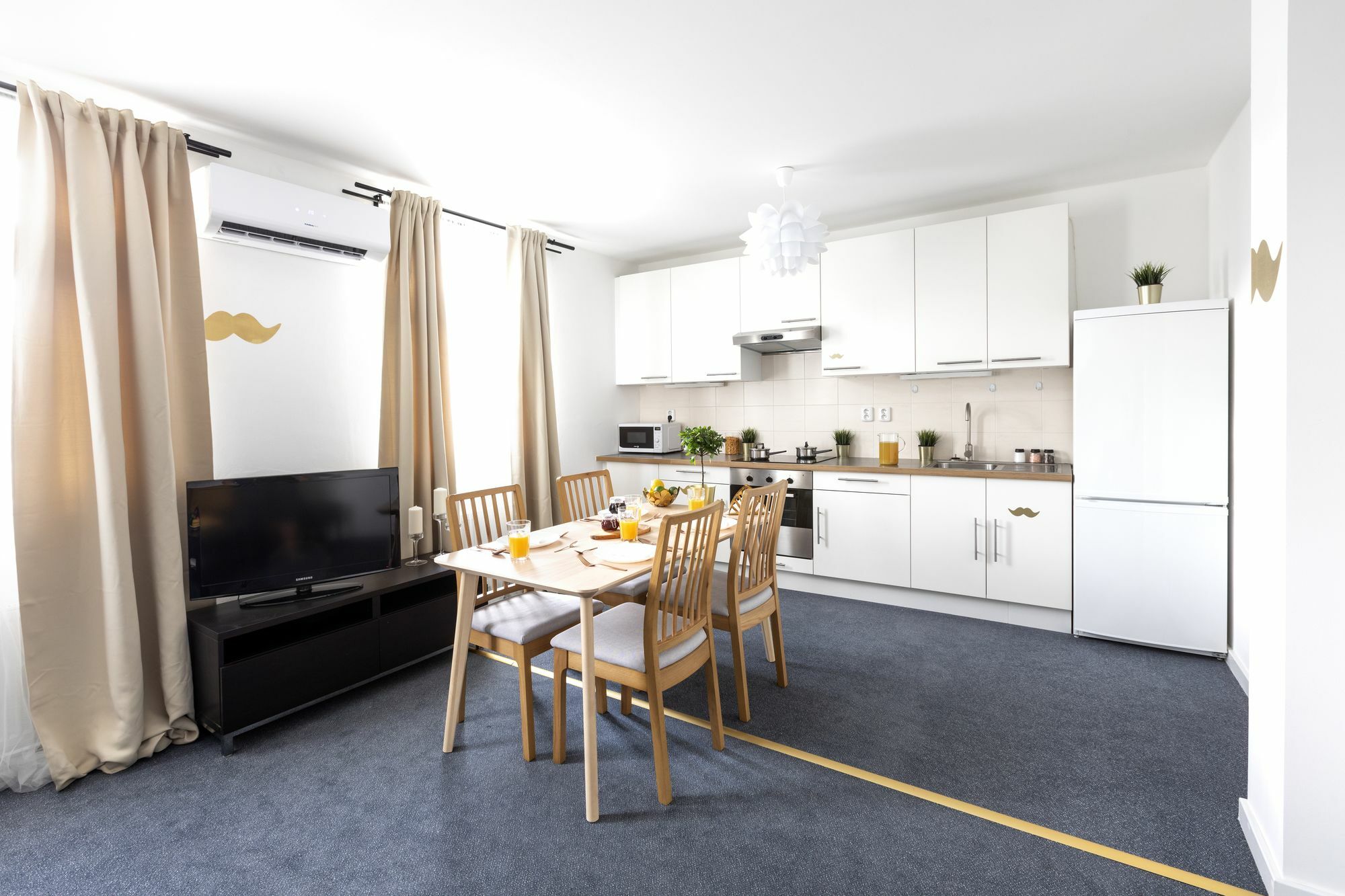 Little Tom Apartments Prague Exterior photo